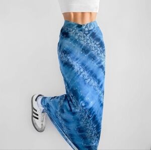 Urban Outfitters V Front Mesh Lined Maxi Skirt M